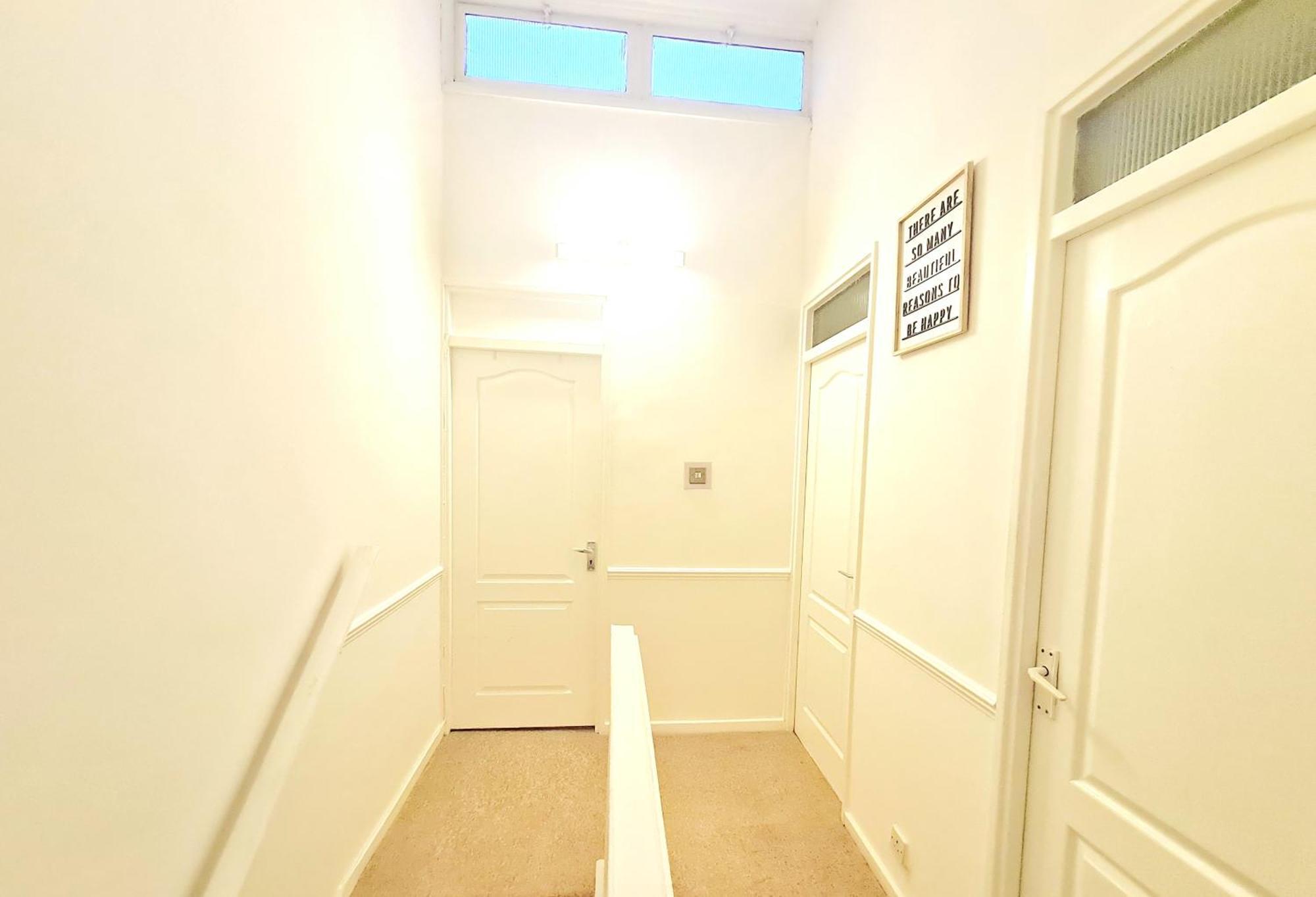 Cosy Luxurious 3 Bedroom House, Free Parking, Free Wifi, Private Garden, Free Netflix 헤이버링 구 외부 사진